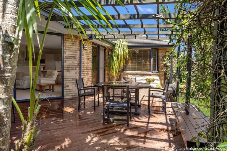 Photo of property in 10 Ringwood Place, Whitianga, 3510