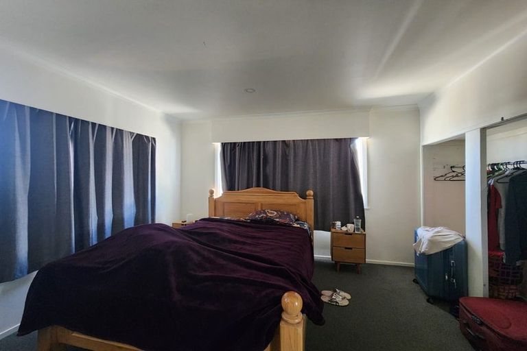 Photo of property in 8 Martin Road, Manurewa, Auckland, 2102