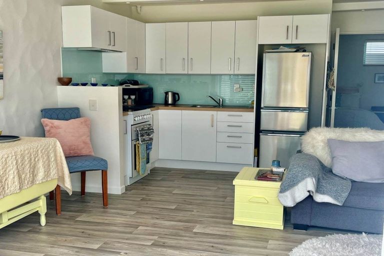 Photo of property in Oceanside Apartments, 2/453 Hibiscus Coast Highway, Orewa, 0931