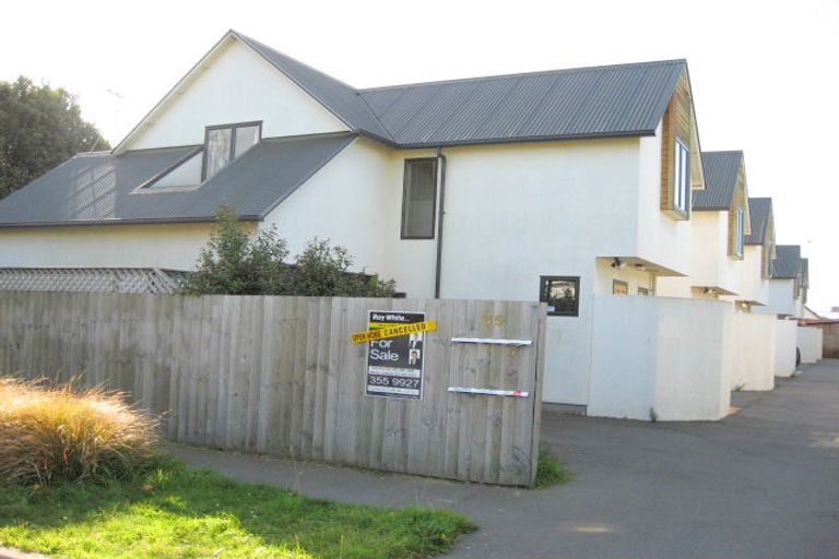Photo of property in 6/35 Walpole Street, Waltham, Christchurch, 8023