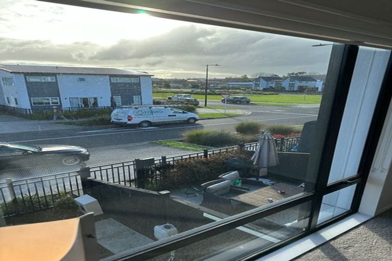 Photo of property in 1d Tarras Road, Kumeu, 0810