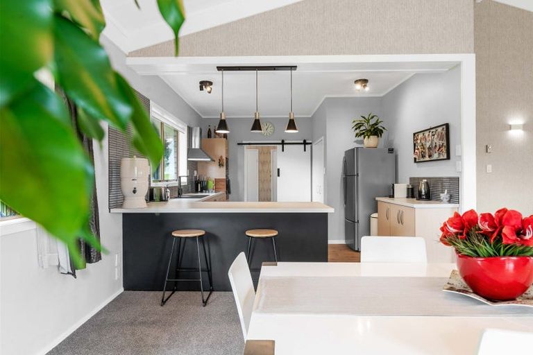 Photo of property in 1 Burgess Street, Te Aroha, 3320