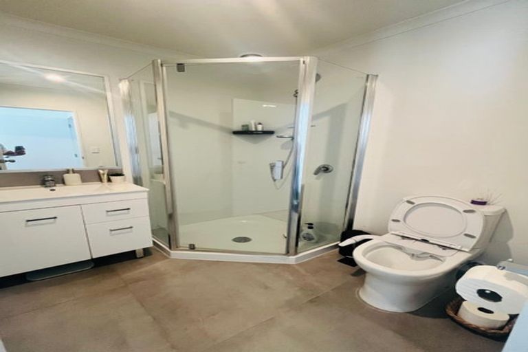 Photo of property in 17 Kutukutu Street, Takanini, 2112