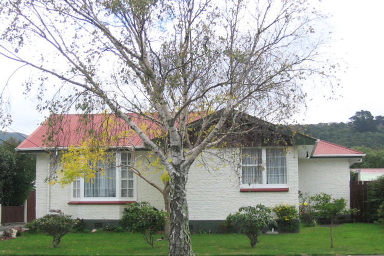 Photo of property in 137 Taita Drive, Avalon, Lower Hutt, 5011