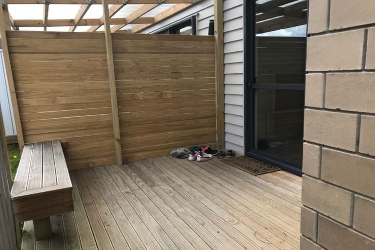 Photo of property in 589a Great South Road, Rosehill, Papakura, 2113