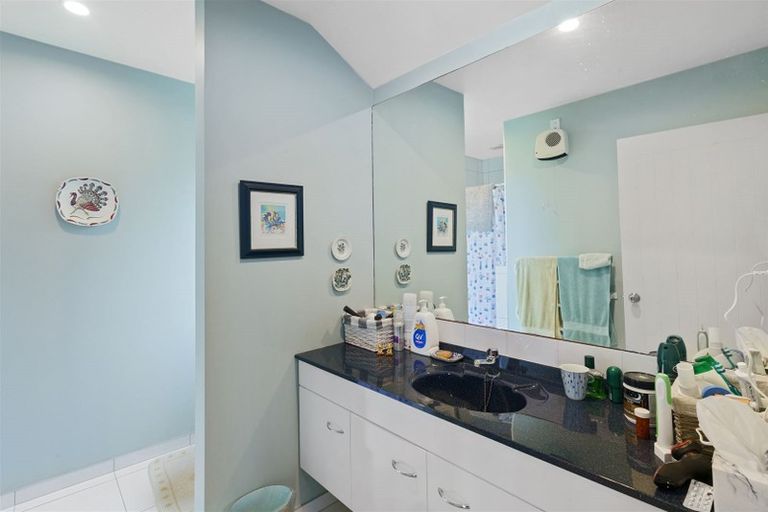 Photo of property in 70 Milns Road, Halswell, Christchurch, 8025