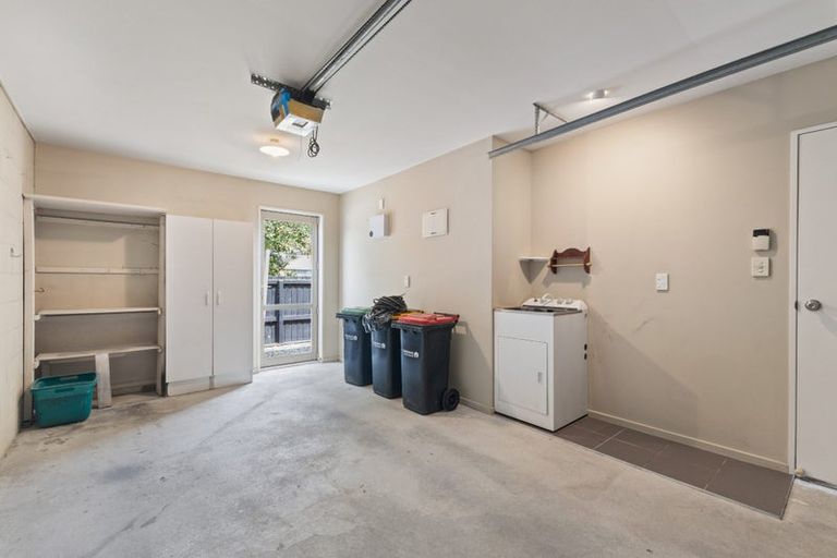Photo of property in 9/25 Tilford Street, Woolston, Christchurch, 8062