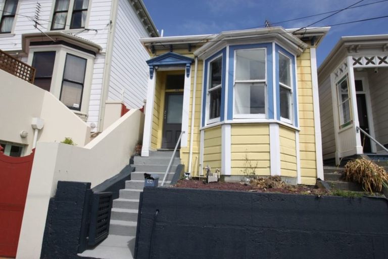 Photo of property in 104 Wallace Street, Mount Cook, Wellington, 6021