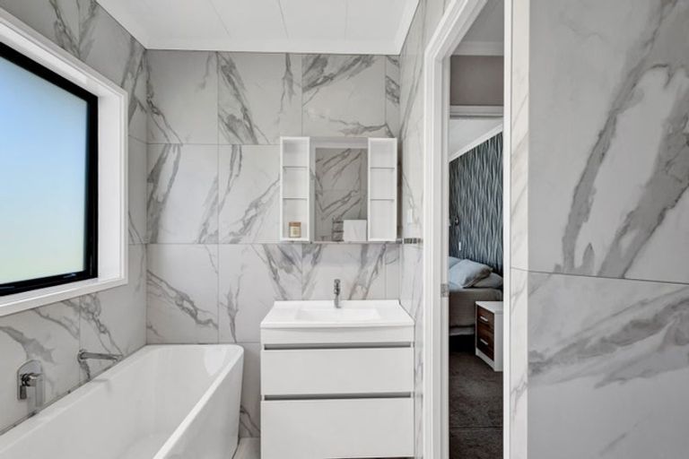 Photo of property in 30 Nikau Street, Inglewood, 4330