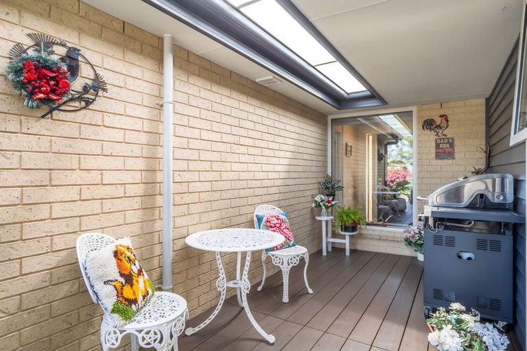 Photo of property in 9 Minerva Crescent, Woodend, 7610