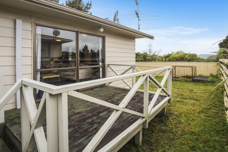 Photo of property in 10 Mossburn Grove, Kelson, Lower Hutt, 5010