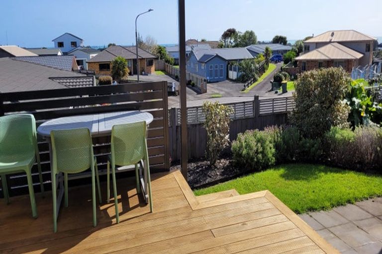 Photo of property in 1 Bandon Grove, Bell Block, New Plymouth, 4312