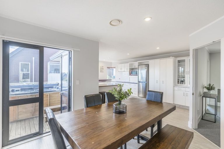 Photo of property in 11 Kea Street, Waikanae, 5036