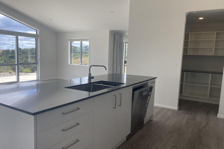 Photo of property in 274 Whitehills Road, Waitoki, Silverdale, 0994