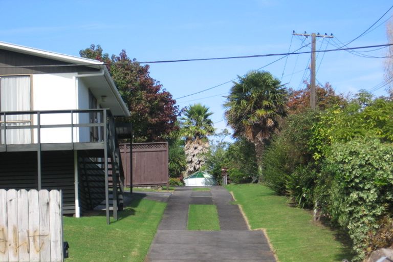 Photo of property in 3/15 Evans Road, Glen Eden, Auckland, 0602
