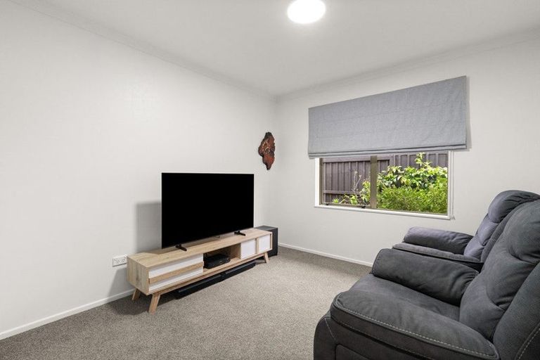 Photo of property in 11 Saint Kilda Place, Papamoa Beach, Papamoa, 3118