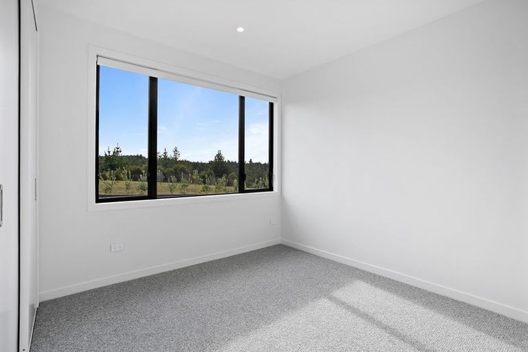 Photo of property in 32 Taha Puke Road, Okura Bush, Silverdale, 0794