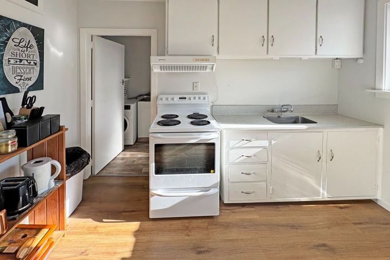 Photo of property in 3/225 Edgeware Road, Edgeware, Christchurch, 8013