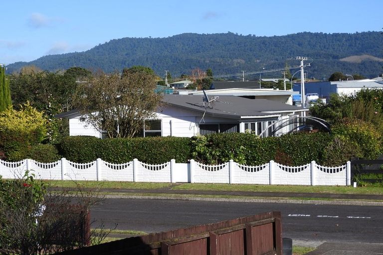 Photo of property in 6 Conifer Place, Te Puke, 3119