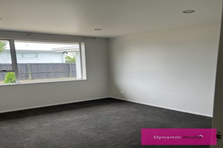 Photo of property in 15 Royal Park Drive, Parklands, Christchurch, 8083