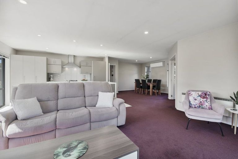 Photo of property in 6 Zuppicich Lane, Woodend, 7610