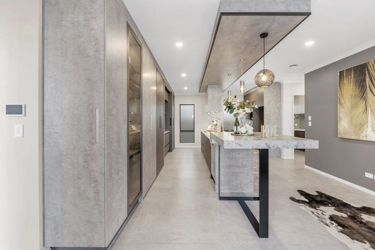 Photo of property in 26 Hikuawa Road, Flat Bush, Auckland, 2019