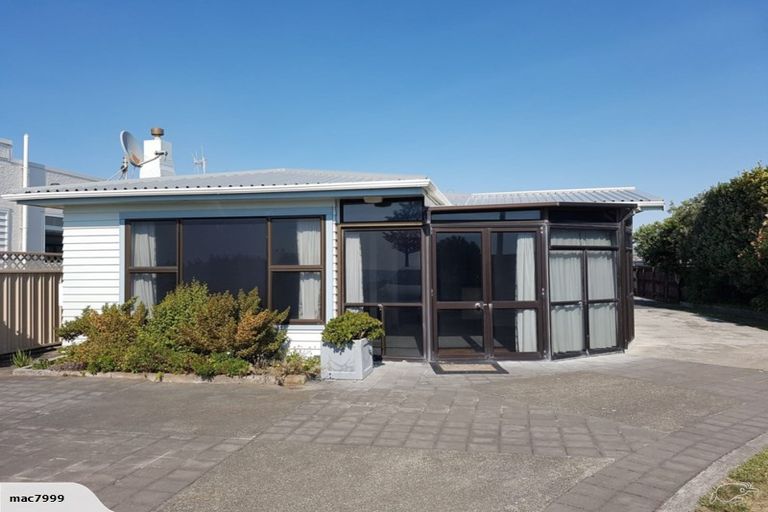 Photo of property in 71 The Esplanade, Westshore, Napier, 4110