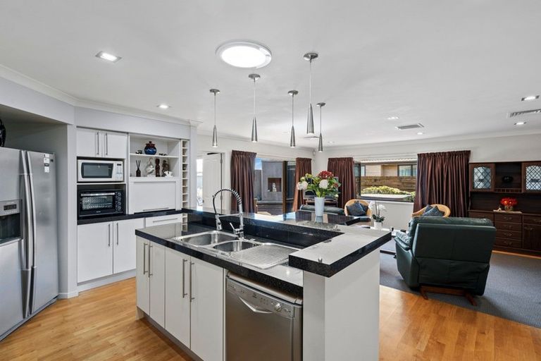 Photo of property in 2 Faber Place, Inglewood, 4330