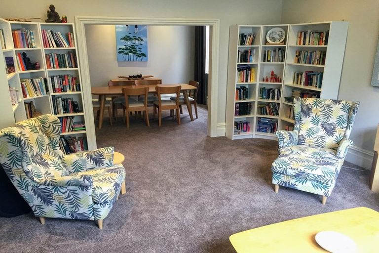 Photo of property in 12 Burnell Avenue, Thorndon, Wellington, 6011