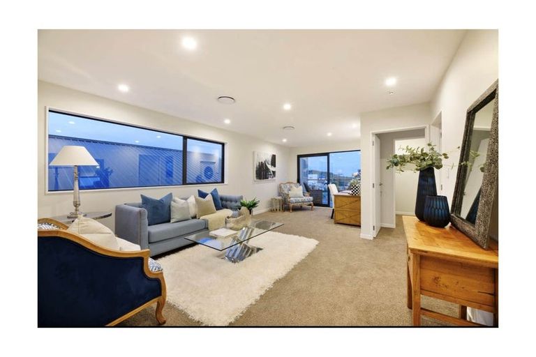 Photo of property in 39 Pacific Heights Road, Orewa, 0931