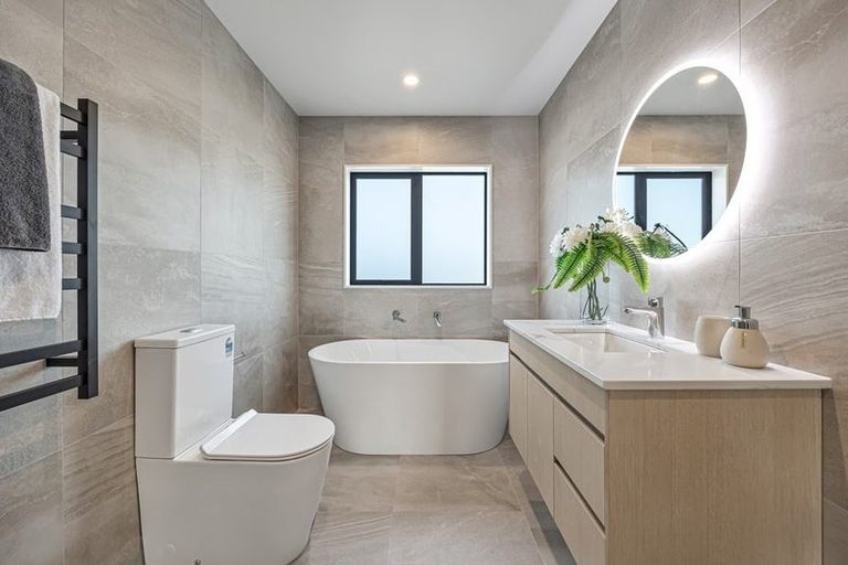 Photo of property in 20 Arthur Street, Riverhead, 0820