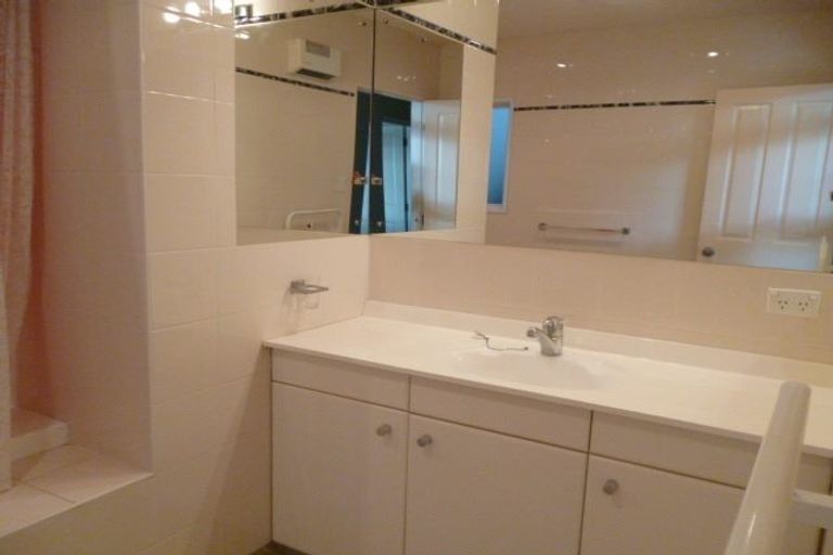 Photo of property in 427 Marine Parade, Napier South, Napier, 4110