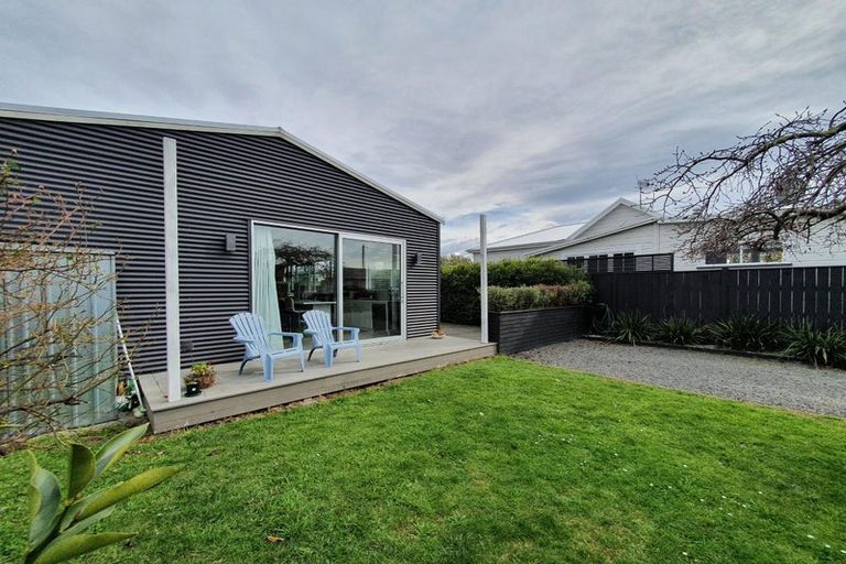 Photo of property in 6 Neeve Road, Taradale, Napier, 4112