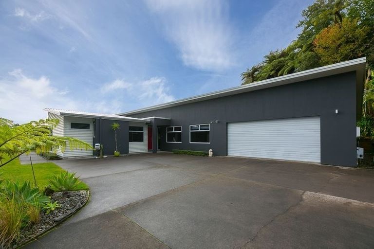 Photo of property in 11 Cherry Lane, Hurdon, New Plymouth, 4310