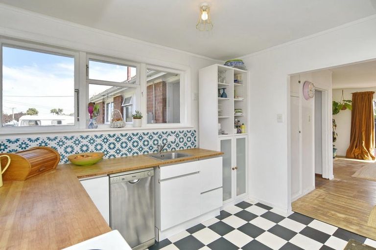 Photo of property in 41 Primrose Street, Northcote, Christchurch, 8052