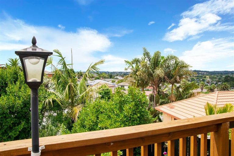 Photo of property in 1/204 Sturges Road, Henderson, Auckland, 0612