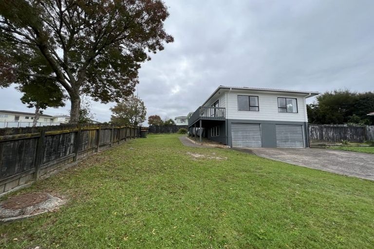 Photo of property in 139 Moire Road, West Harbour, Auckland, 0618