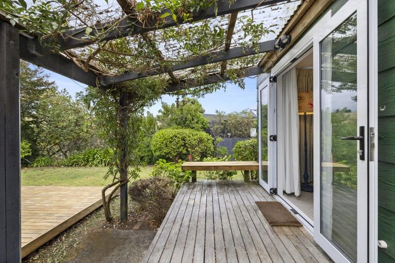 Photo of property in 24 Uenuku Avenue, Raglan, 3225