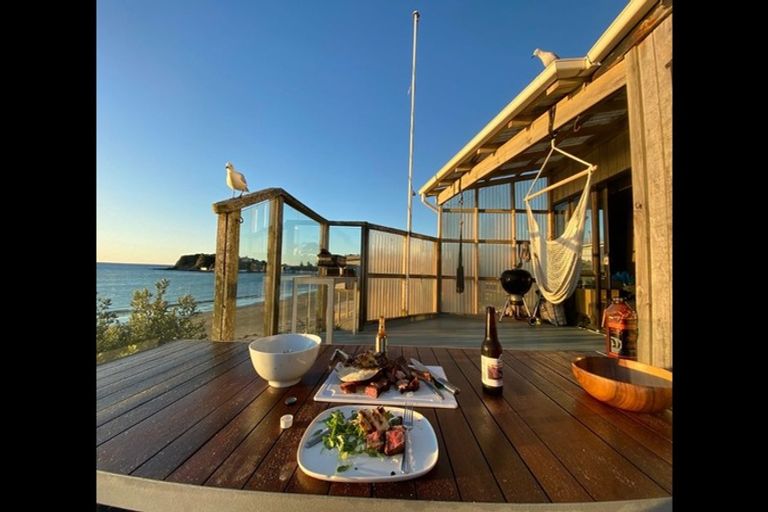 Photo of property in 7-9 Toms Road, Titahi Bay, Porirua, 5022