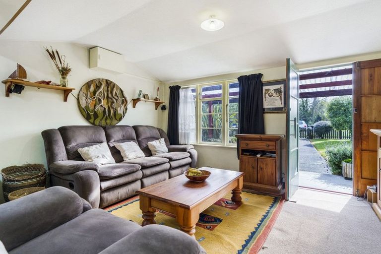Photo of property in 3 Ourbridge Street, Kainga, Christchurch, 8083