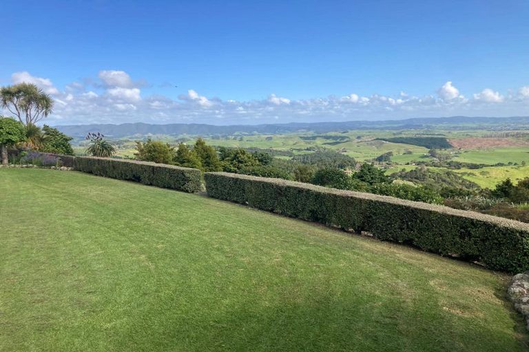 Photo of property in 275 Massey Road, Waipu, 0582