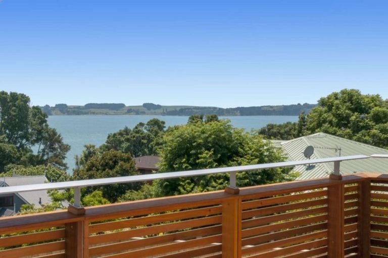 Photo of property in 100 Hamurana Road, Omokoroa, 3114