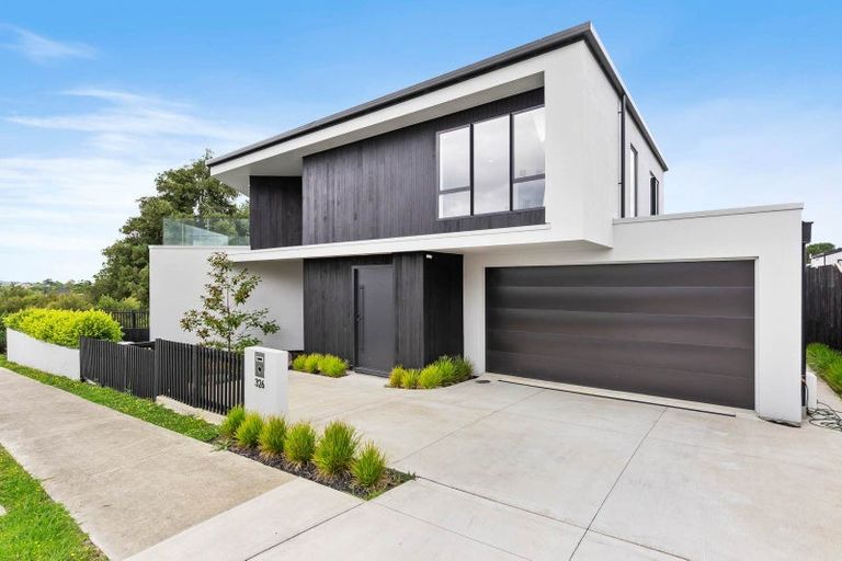 Photo of property in 326 Flat Bush School Road, Flat Bush, Auckland, 2019