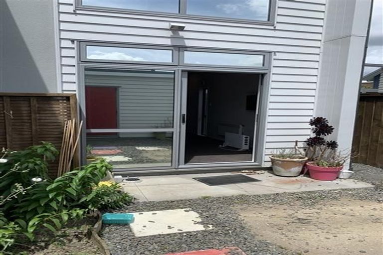 Photo of property in 22 Liquidambar Drive, Hobsonville, Auckland, 0616