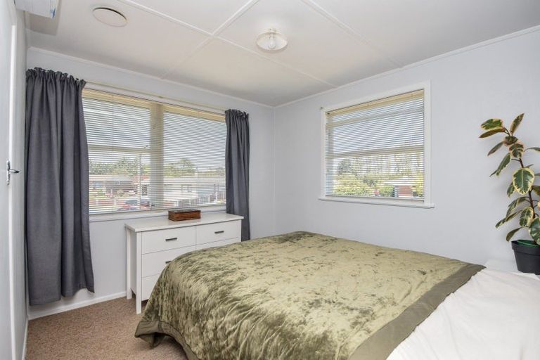 Photo of property in 10 Fairbrother Street, Carterton, 5713