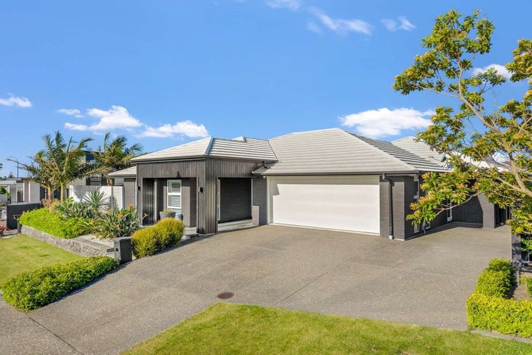 Photo of property in 117 Palm Springs Boulevard, Papamoa Beach, Papamoa, 3118