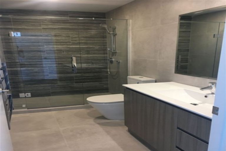 Photo of property in 4 Meritage Lane, Te Atatu South, Auckland, 0610