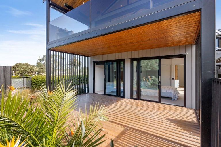 Photo of property in 101 Beach Road, Whangamata, 3620