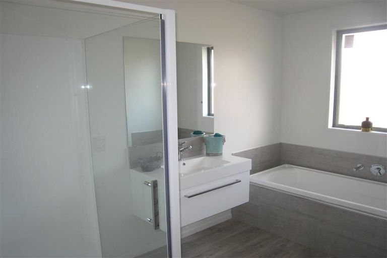 Photo of property in 11 Shale Court, Rolleston, 7614