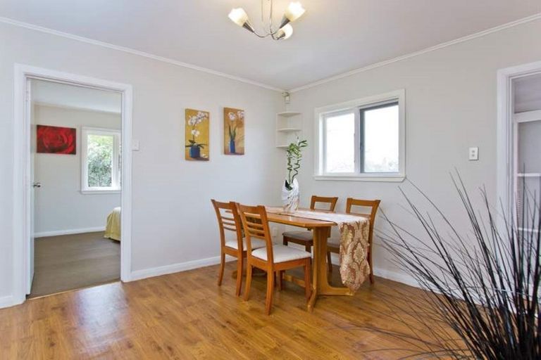 Photo of property in 146 Seabrook Avenue, New Lynn, Auckland, 0600